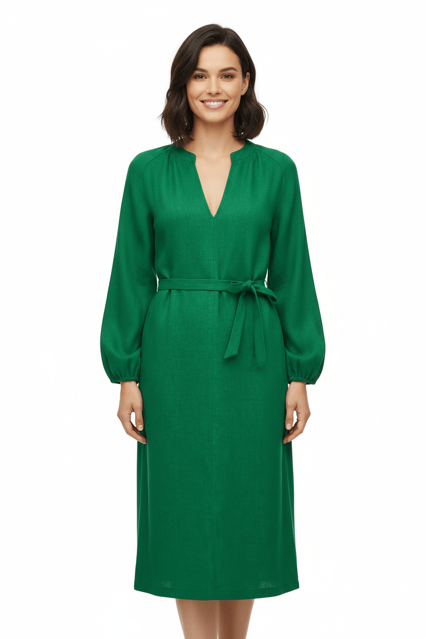 Женское изумрудное шелковое платье: вечерняя роскошь и безупречная элегантность